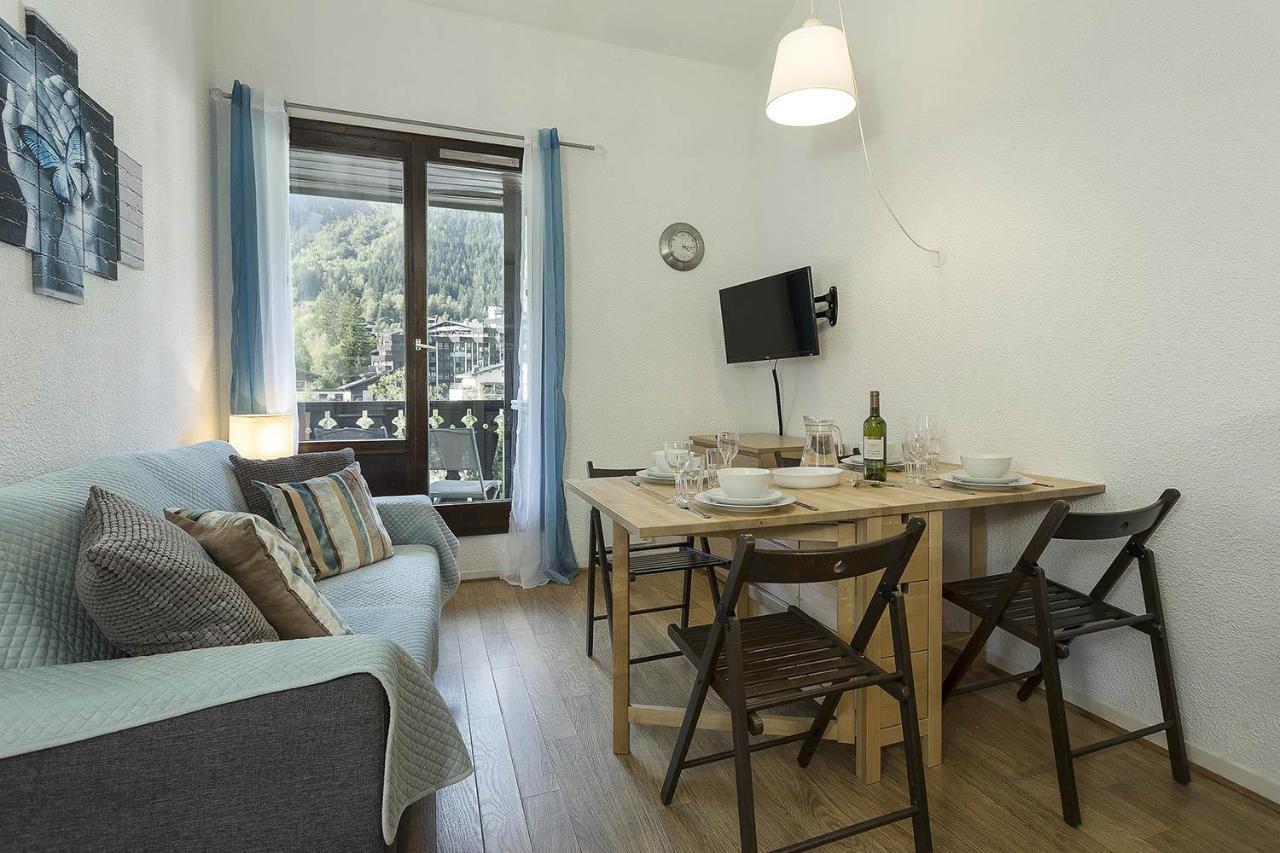 Apartment Forclaz 4B - Alpes Travel - Central Chamonix - Sleeps 4 Exterior photo